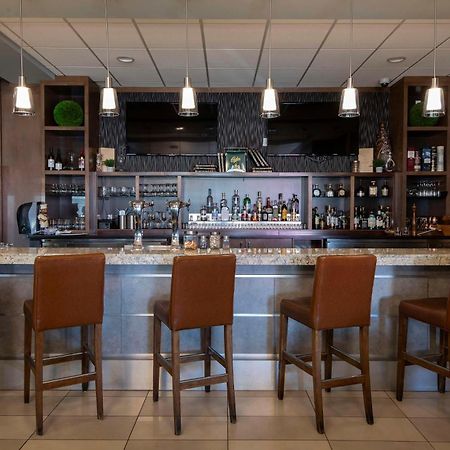 Doubletree By Hilton - Kamloops Hotel Ngoại thất bức ảnh